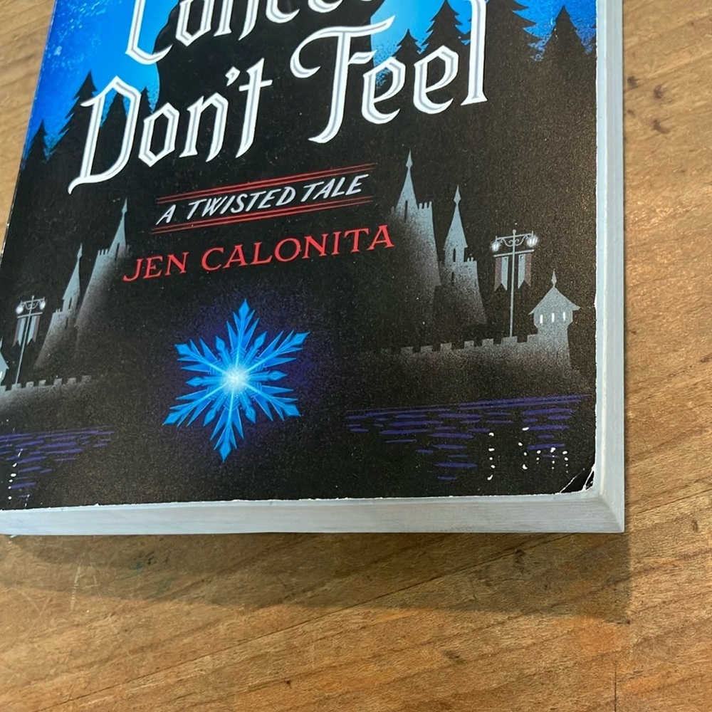 Disney Conceal, Don't Feel ( a twisted Anna & Elsa tale - )  Book Jen Calonita - Picture 6 of 7